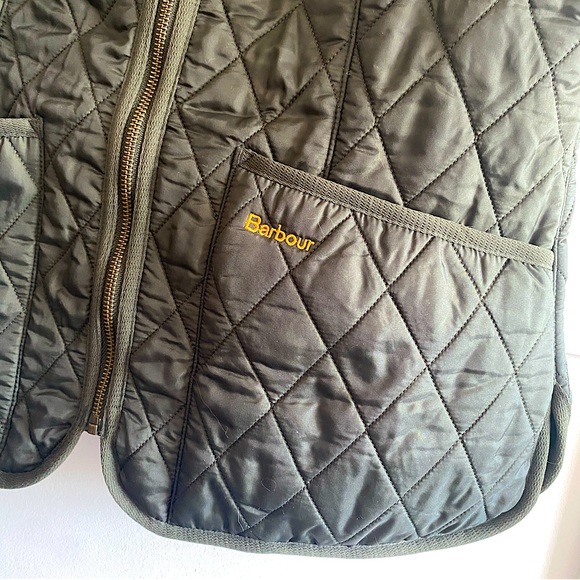EUC Barbour Betty Fleece Liner vest gilet in Dark Olive - zips inside jacket - Picture 3 of 7